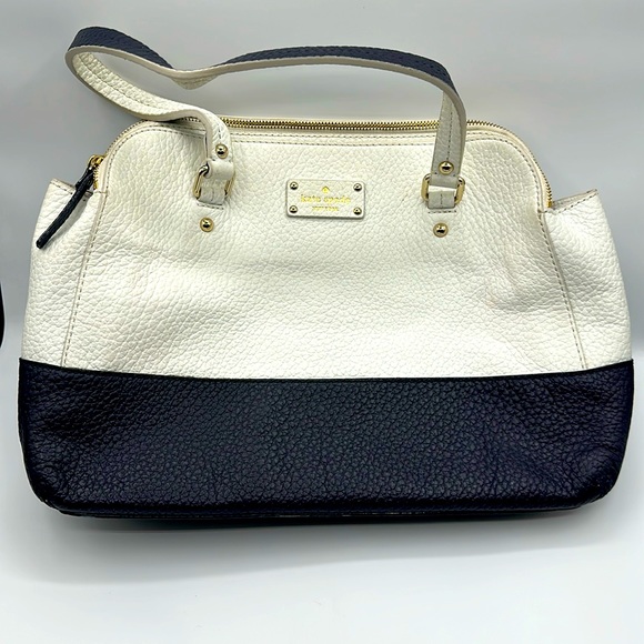 kate spade Handbags - Kate Spade Leather Shoulder Purse Navy/White